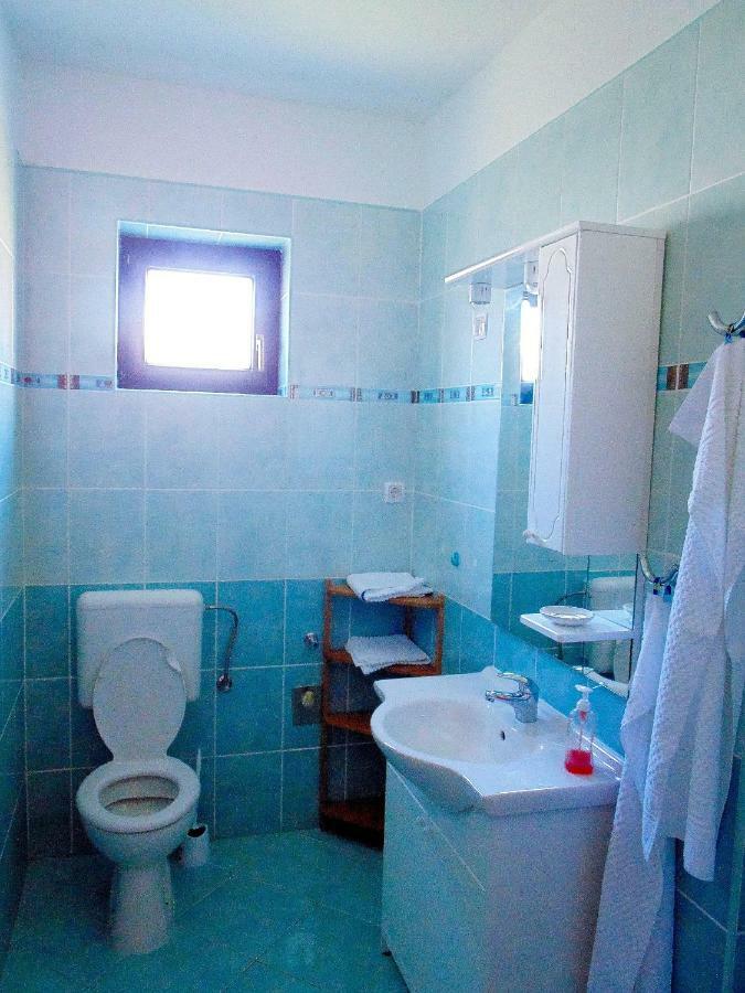 1 Bedroom Apartment 55 M2 利缇纳 外观 照片